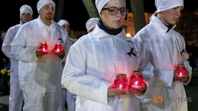 Thắp nến tưởng niệm các nạn nhân Chernobyl