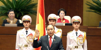 Nguyễn Xuân Phúc nhận chức Thủ tướng nhà nước CSVN
