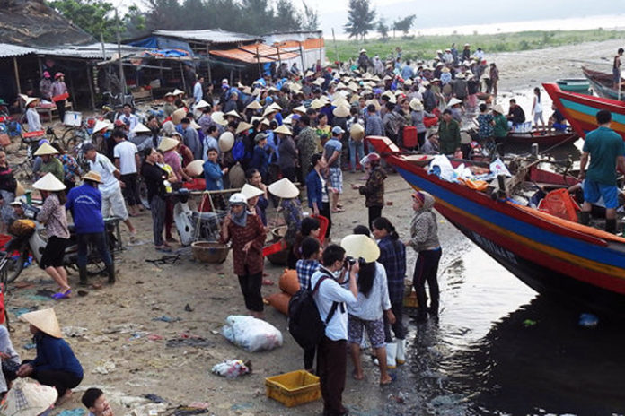 Chợ Cá Bãi Gò-Hà Tĩnh (08/05/2016)