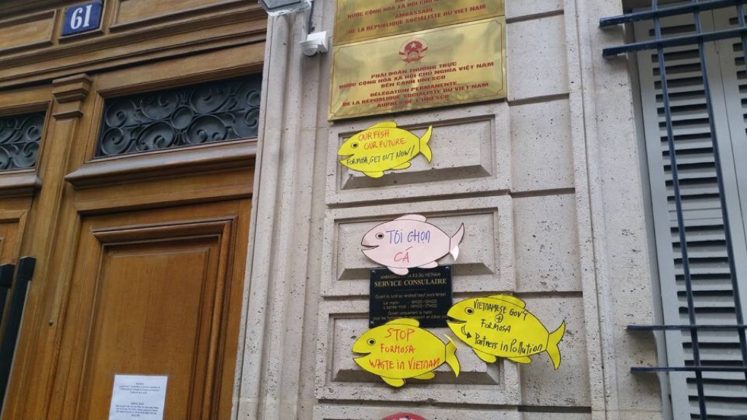 Nguyện vọng của cá với sứ quán VC. Paris 13-05-2016
