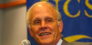 Giáo Sư David Jonathan Gross (Nobel vật lý năm 2004)