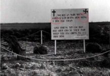 Bảng đánh dấu mộ chôn cất tập thể bộ đội CS tử trận để lại trên chiến trường khi tấn công phi trường Tân Sơn Nhất mùng Một Tết Mậu Thân 1968. Ảnh: Internet