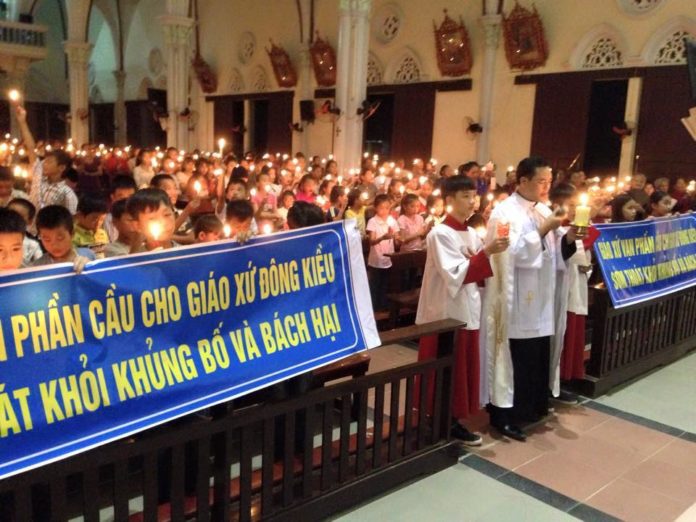 Hiệp thông cầu nguyện cho Giáo xứ Đông Kiều.