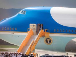 Tổng Thống Hoa Kỳ Donald Trump đến Đà Nẵng tham dự Hội nghị thượng đỉnh APEC 2017. Ảnh: nldo