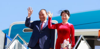 Thủ tướng Nguyễn Xuân Phúc viếng thăm chính thức Úc hôm 14/3/2018. Ảnh: zing.vn